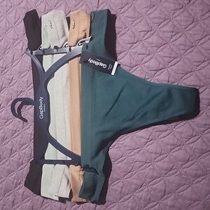 Gap 5 pack Thong Underwear Panties NWT